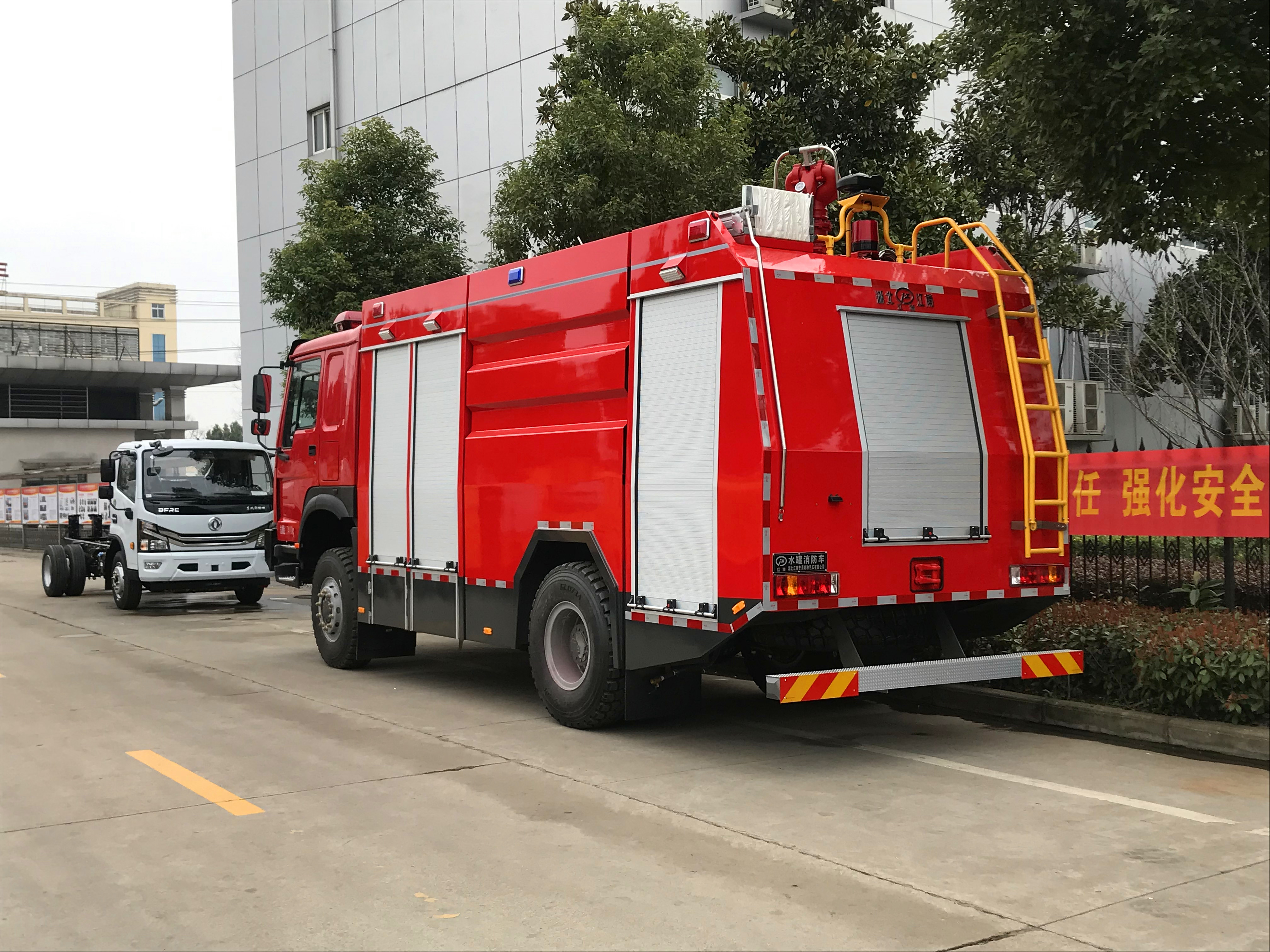 �����������(q��)6��ɭ������܇(ch��)